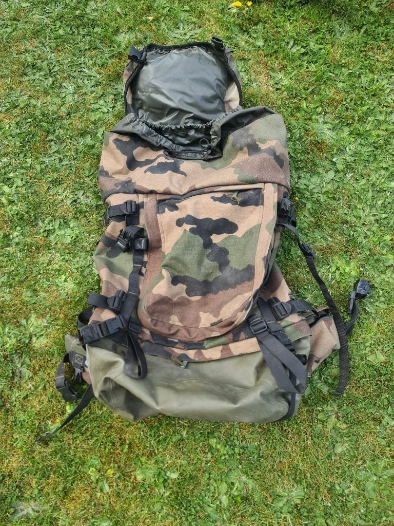 Sacs militaires, Enlèvement, Comme neuf