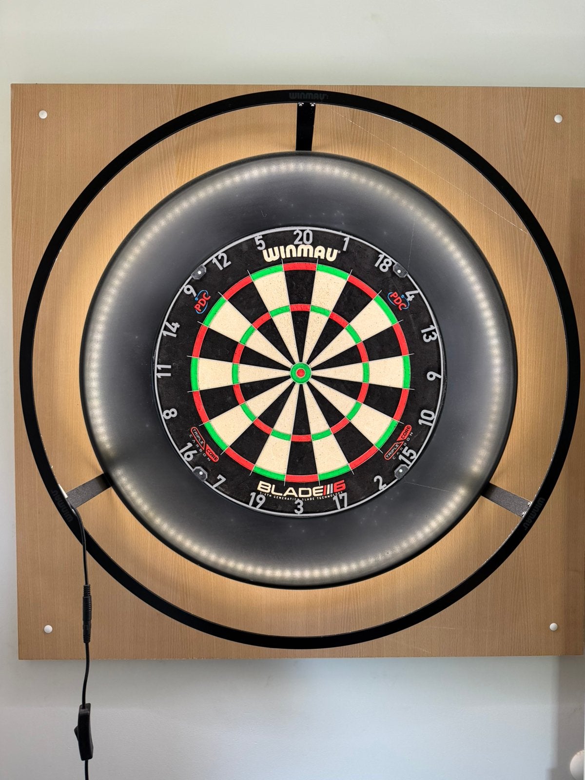 Volledige set: winmau blade 6 triple core,.., Sport en Fitness, Ophalen, Zo goed als nieuw, Dartbord