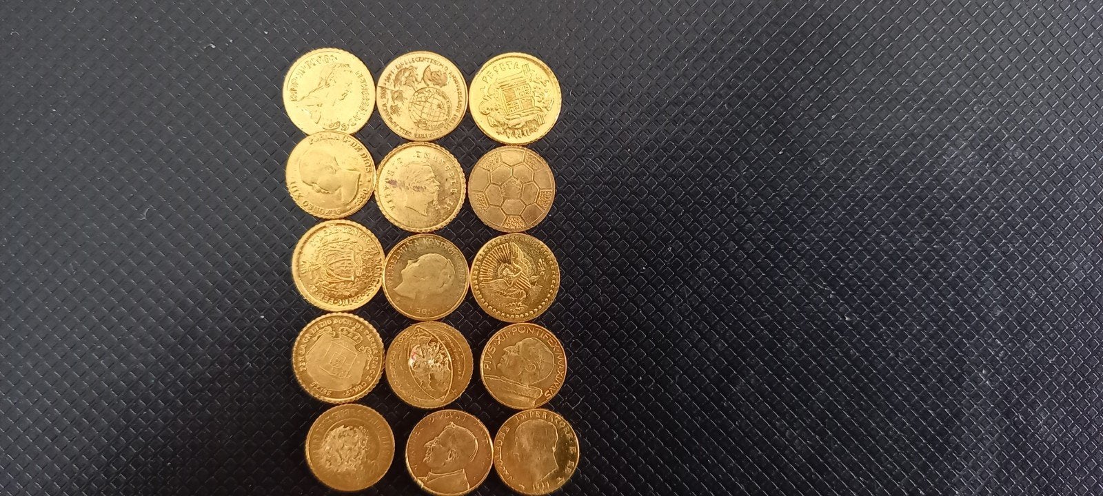 15 Vergulde penningen, Timbres & Monnaies, Enlèvement, Or, Or
