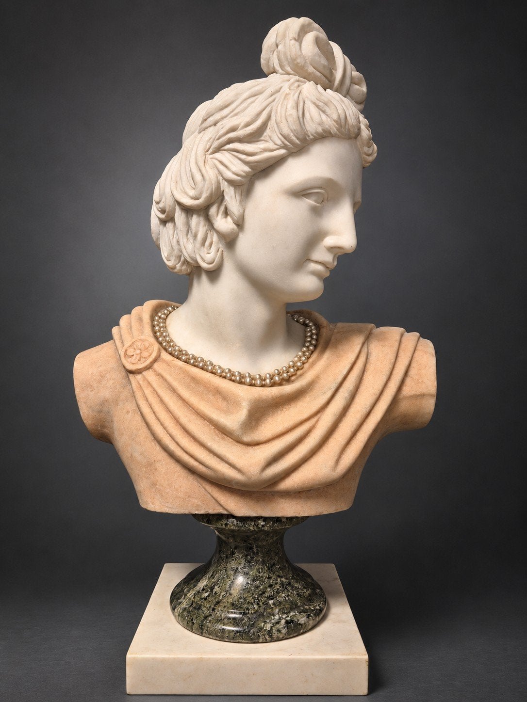 Grote buste van een vrouw in oud polychroom marmer - 63 cm, Antiek en Kunst, Kunst | Beelden en Houtsnijwerken, Ophalen, Buste