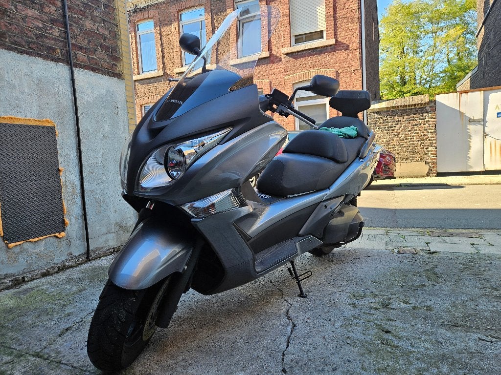 Moto Silver Wing SWT 400, Motos, Permis Moto A, Scooter, Occasion, 2 cylindres