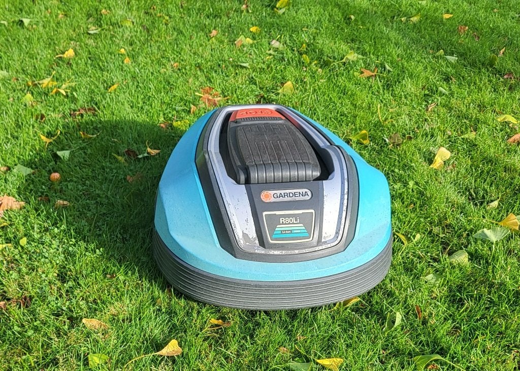 robotmaaier Gardena met garage, Ophalen, Gebruikt, Minder dan 20 cm, Gardena