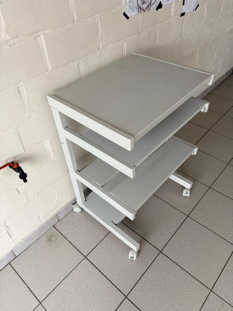 Computertafel, Ophalen, Met wielen, Gebruikt