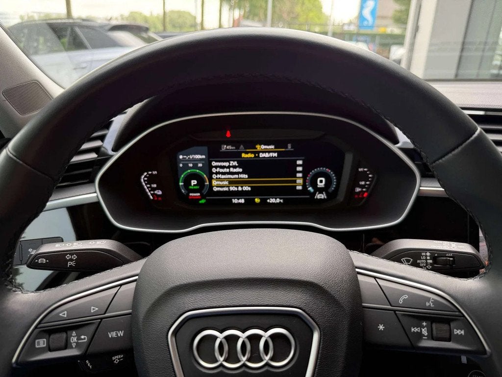Audi Q3 Sportback Plug in Hybride,Sportback,Camera 360,Pri, Autos, Audi, 1395 cm³, Argent ou Gris, Achat, Entreprise