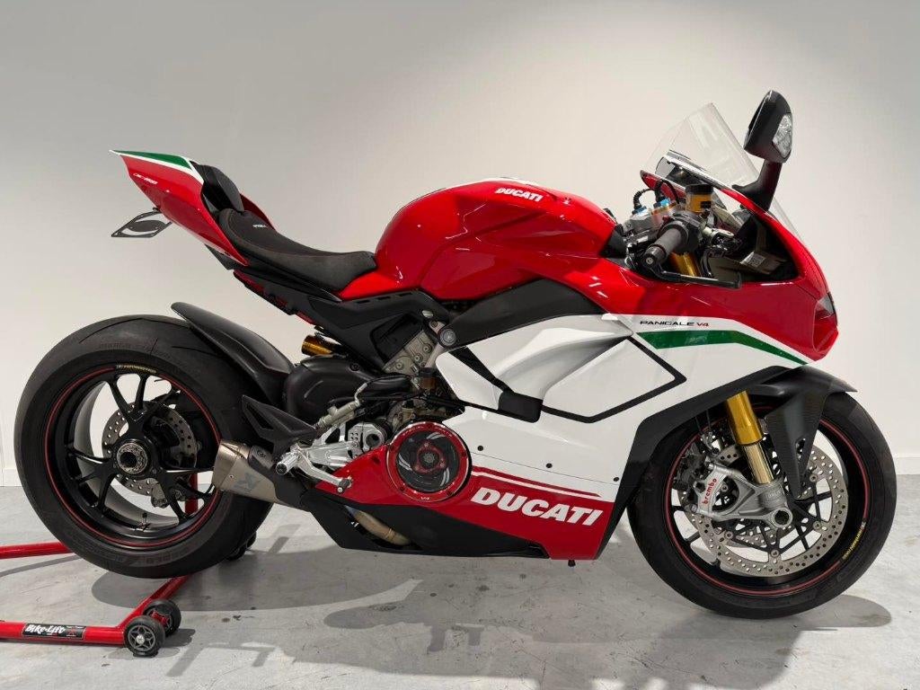 Ducati panigale V4 Speciale # 373, Motoren, Sportuitlaat, 4 cilinders, Gebruikt, Particulier
