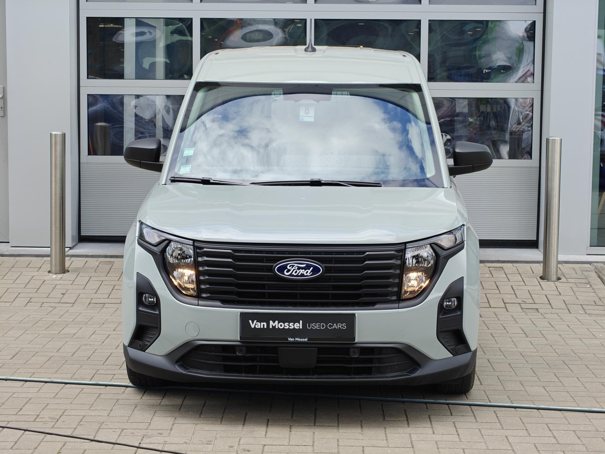 Ford Transit Courier 1.0 EcoBoost 73kW, Auto's, Bestelwagens en Lichte vracht, Voorwielaandrijving, Stof, Gebruikt, Handgeschakeld