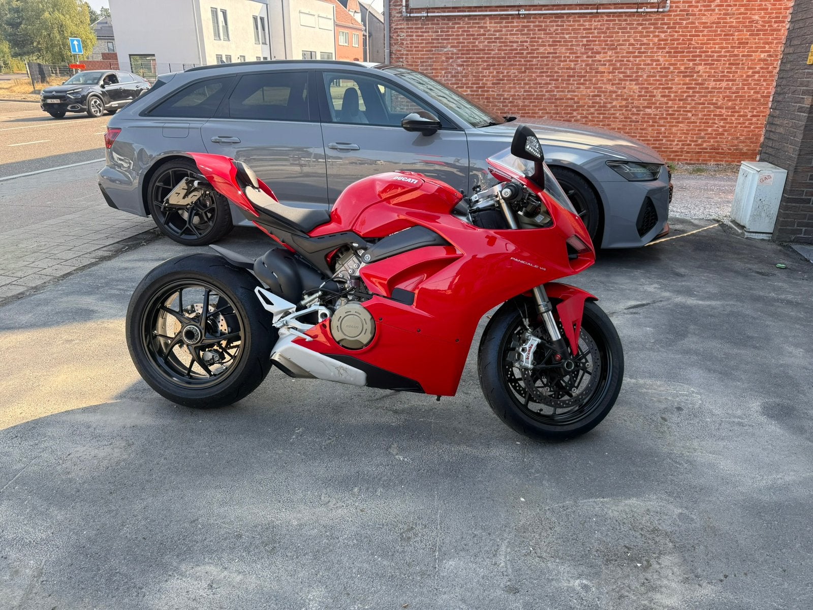 Ducati Panigale V4 - 2019 - 14.100 km, Motoren, 4 cilinders, Motorrijbewijs A, Gebruikt, Handgeschakeld