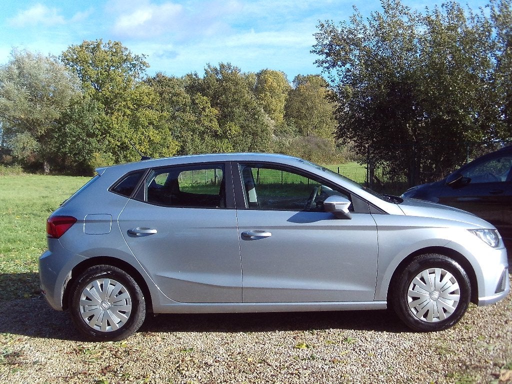 SEAT IBIZA 5d 1.0 TGI 17000KM ! Carplay NAV NIEUWSTAAT 021, Auto's, Voorwielaandrijving, Dealer onderhouden, Stof, Euro 6
