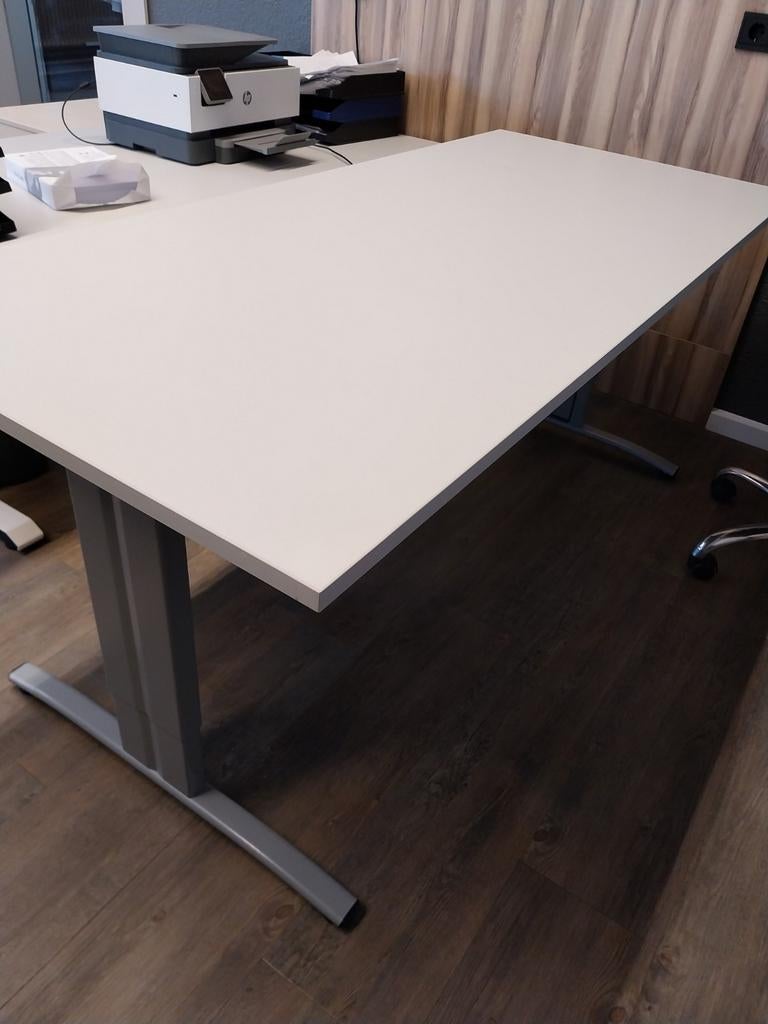 Mooie bureaus, Huis en Inrichting, Ophalen, In hoogte verstelbaar, Ahrend