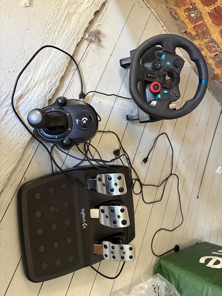 Logitech g29 wheel / pedals / shifter, Ophalen, Nieuw