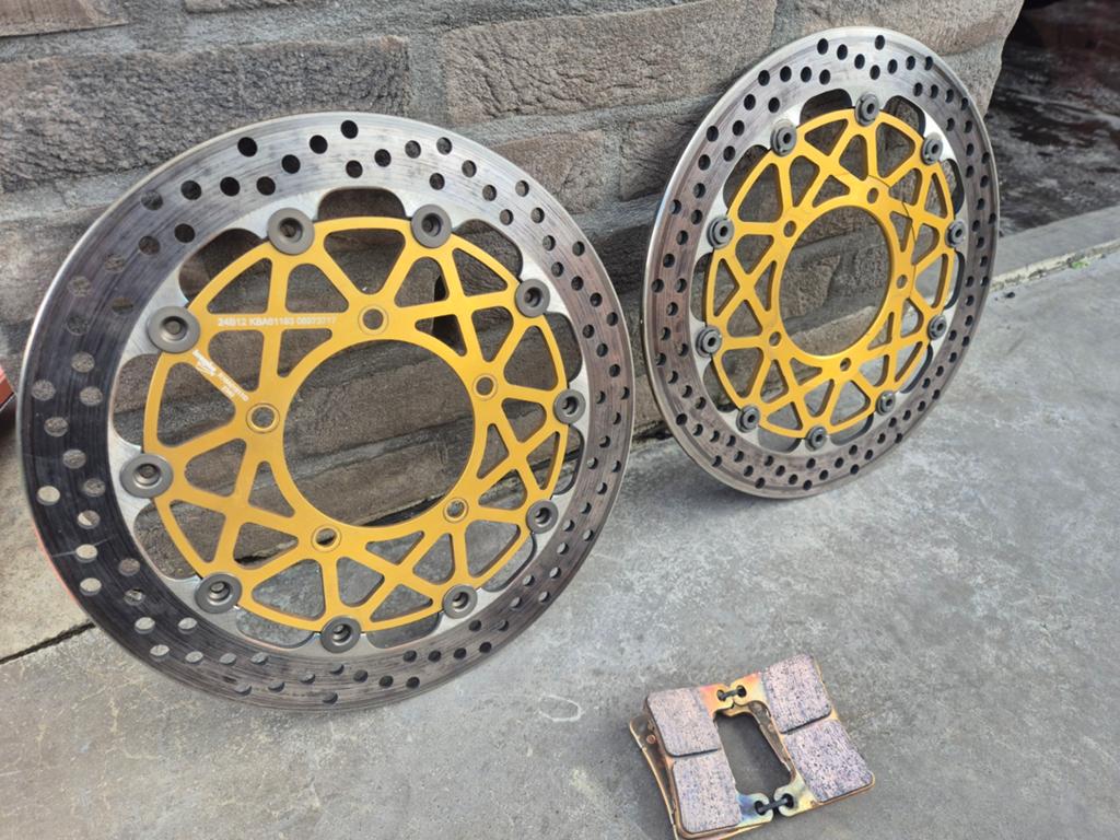 Suzuki gsxr 1000 2008 brembo remschijven, Motoren, Ophalen, Gebruikt