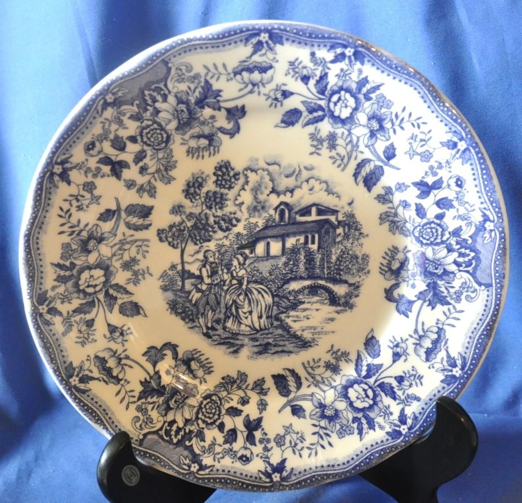 assiette plate faience italienne decor galants, Enlèvement ou Envoi