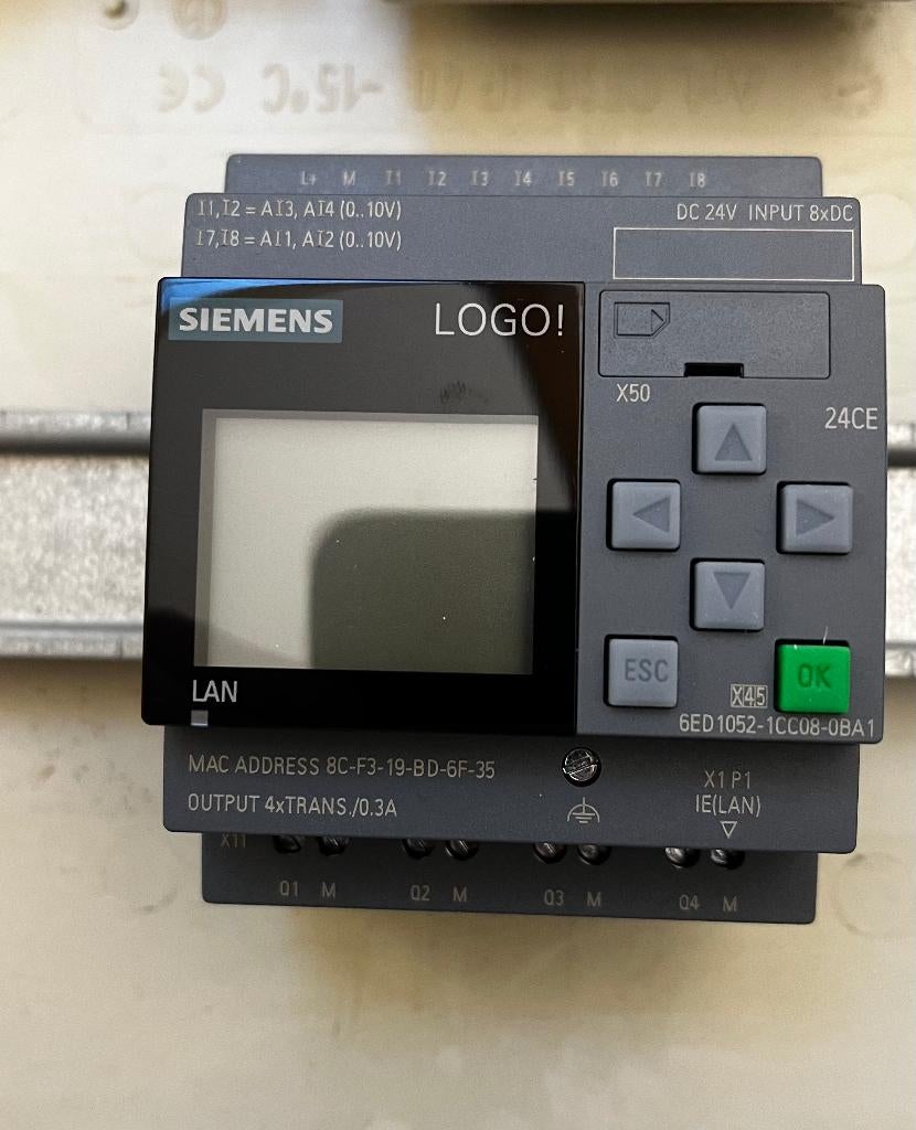 Siemens Logo 8.3 (transistor) basismodule 24CE, Hobby en Vrije tijd, Elektronica-componenten, Nieuw, Ophalen of Verzenden