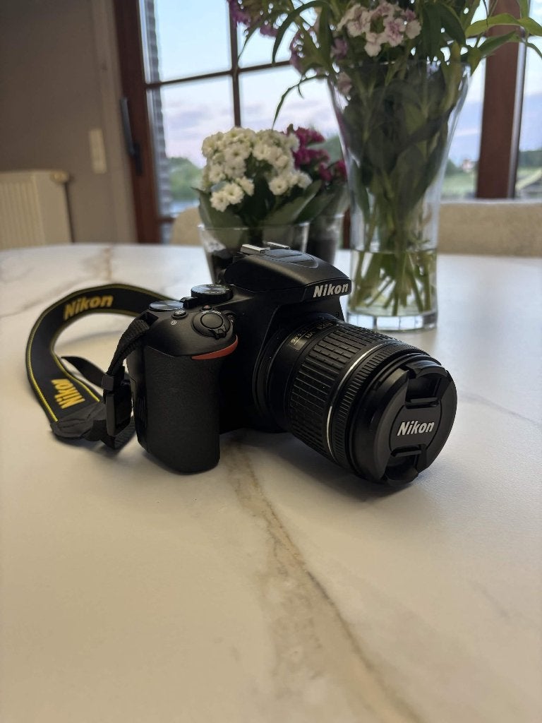 Nikon D3500 + Objectif 18-55mm VR | État Neuf, Audio, Tv en Foto, Fotocamera's Digitaal, Spiegelreflex, Ophalen of Verzenden, Zo goed als nieuw