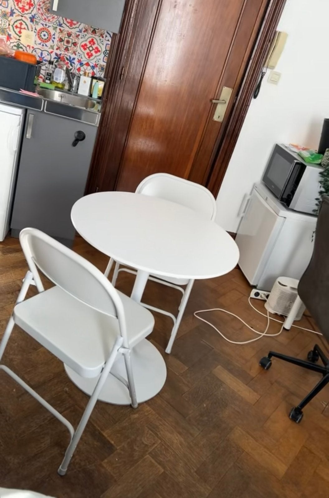 Ronde tafel wit, Ophalen, Gebruikt
