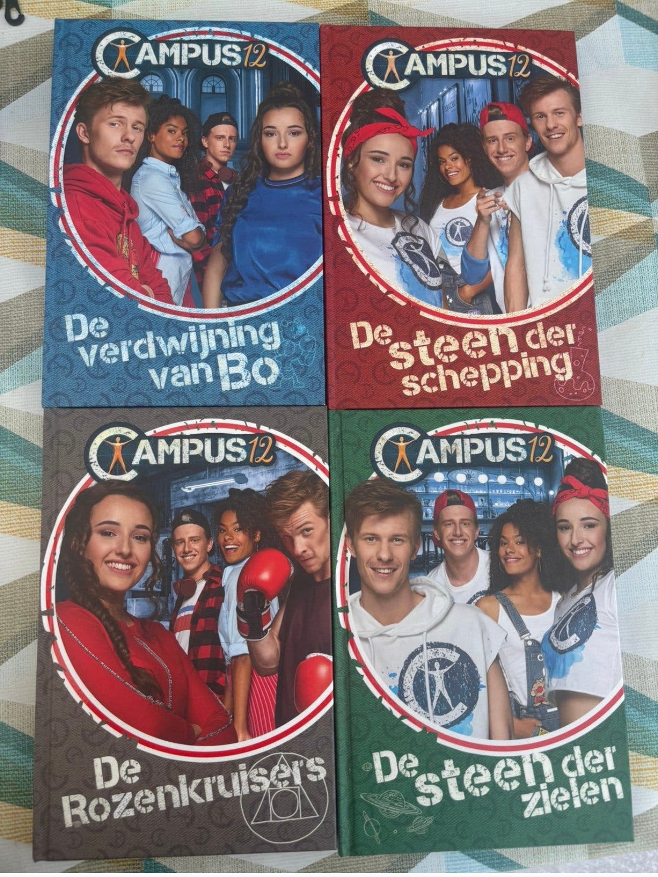 Campus 12 leesboeken, Cd's en Dvd's, Ophalen, Zo goed als nieuw