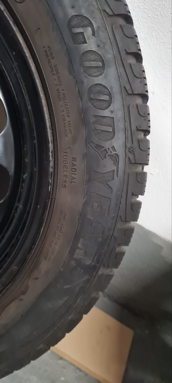 winterbanden 205x55xR16 VW 8, Auto diversen, Autosport-onderdelen, Ophalen