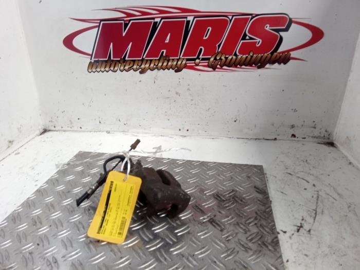 Etrier de frein (pince) arrière gauche d'un Renault Megane, -, Renault, -, 3 mois de garantie