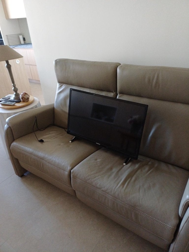 TV Medion Life 73 cm breed en 50 cm hoog, Autres marques, LCD, Enlèvement, Full HD (1080p)