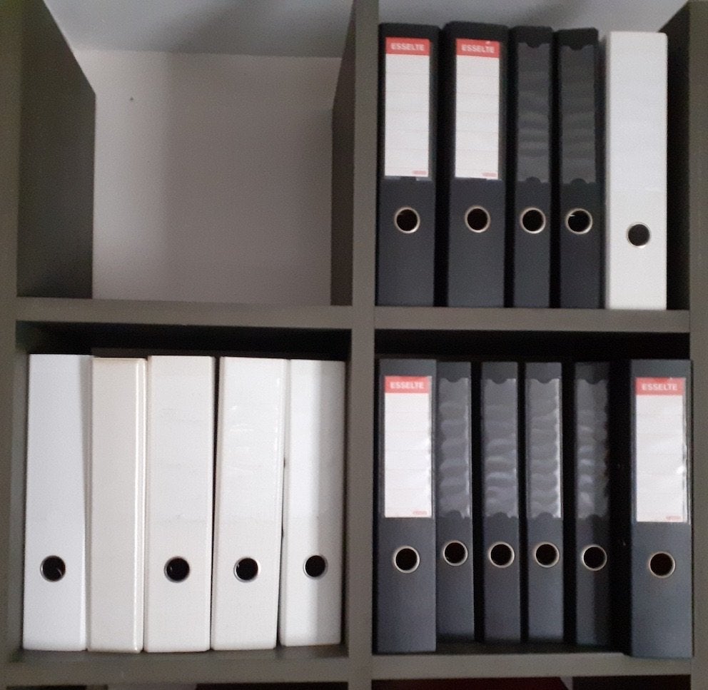 CLASSEURS (16 stuks, als nieuw), Enlèvement