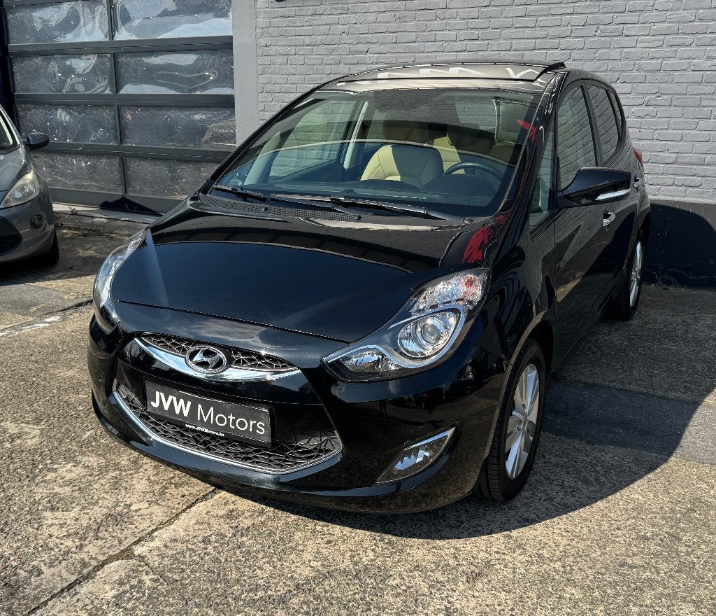 Hyundai iX20 1.4i * 74dKM * Leder * Camera * Navi * Pano *, Auto's, Hyundai, Voorwielaandrijving, Euro 5, 140 g/km, Beige