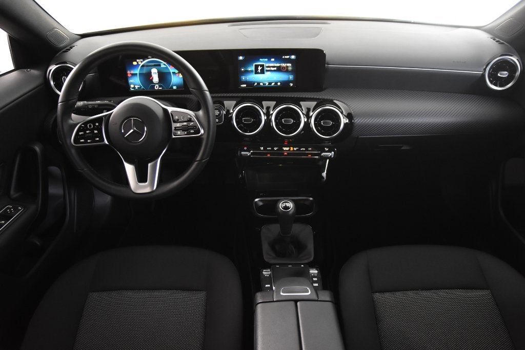 Mercedes-Benz CLA 180 SB *1ste Eigenaar*Camera*, Stof, 1440 kg, 4 cilinders, Zwart