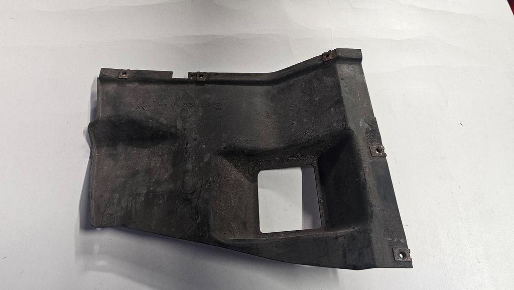 Afdekking Binnenscherm airduct links BMW 3 serie E30 5171196, Gebruikt, -, Ophalen of Verzenden, Bumper