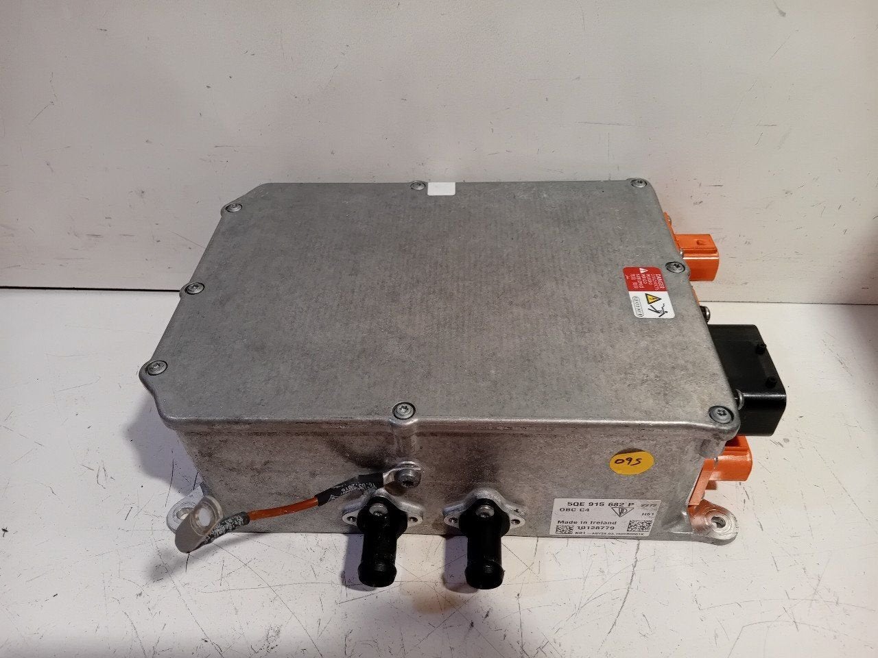 Acculader Porsche Cayenne, Auto-onderdelen, Accu's en Toebehoren, Onderdelen@venauto.nl, Van der Ven Autorecycling B.V., Gebruikt