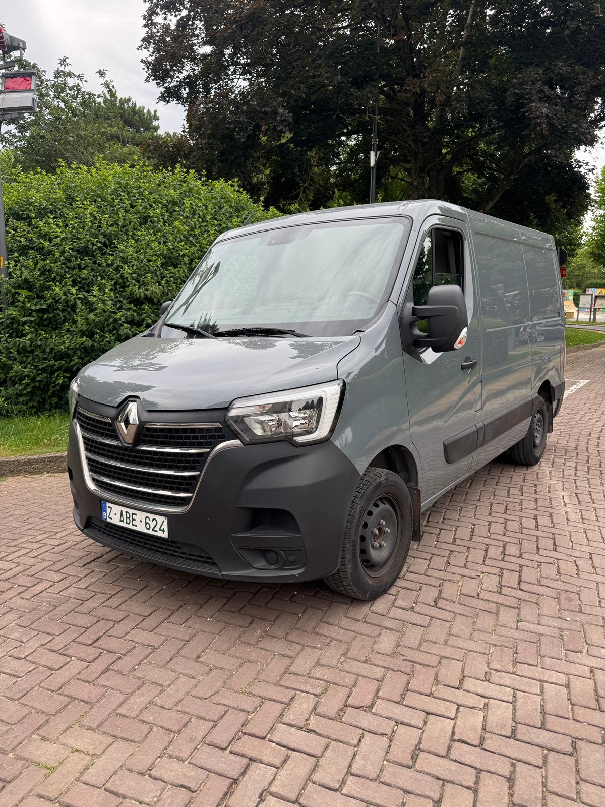 Renault Master L1H1 2.3 dci 2023 euro 6d 84.000 km, Auto's, Stof, 4 cilinders, Renault, 2500 kg