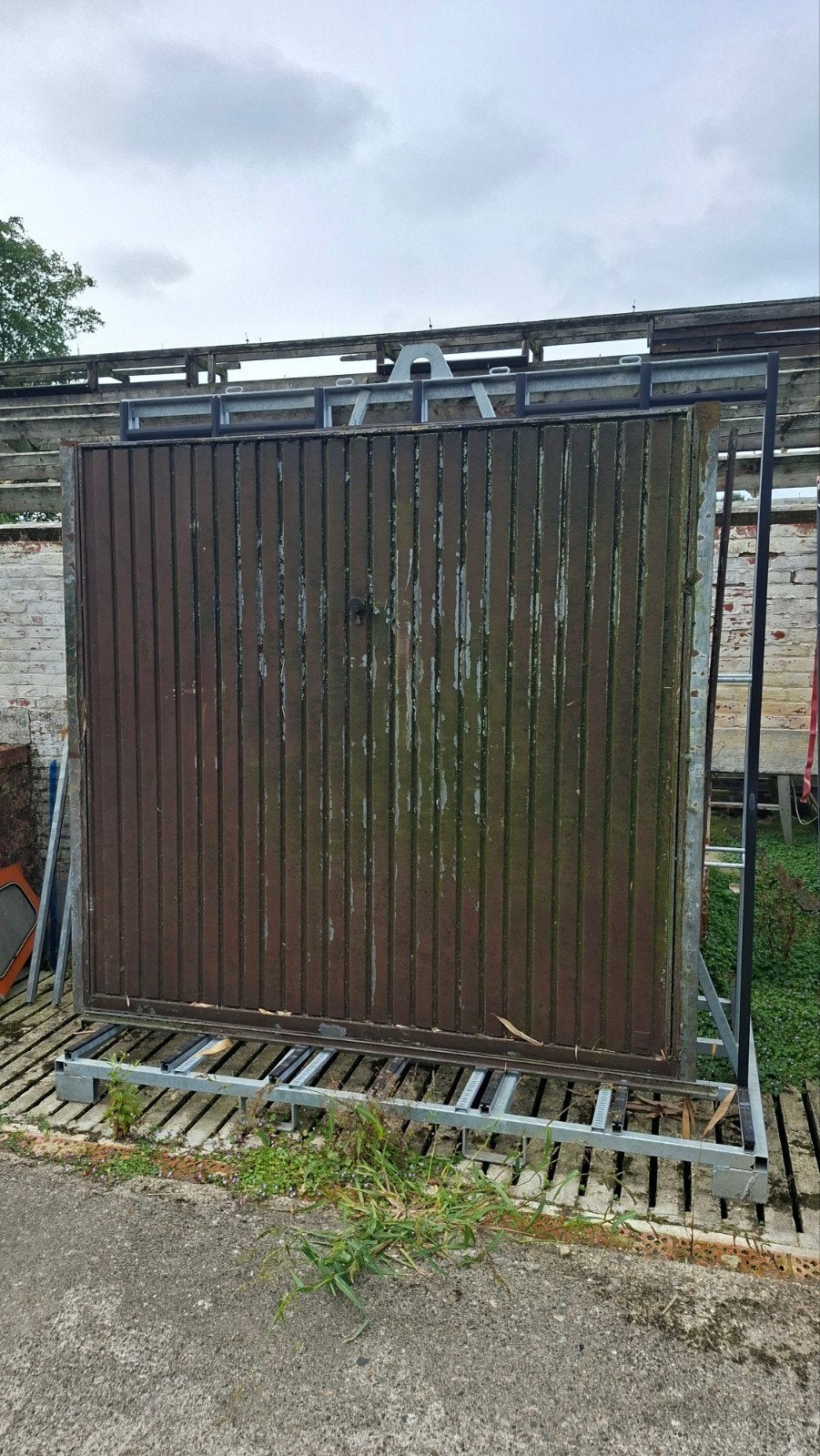 Kantelpoort garagepoort, Doe-het-zelf en Bouw, Ophalen, Gebruikt, Garagedeur, Metaal