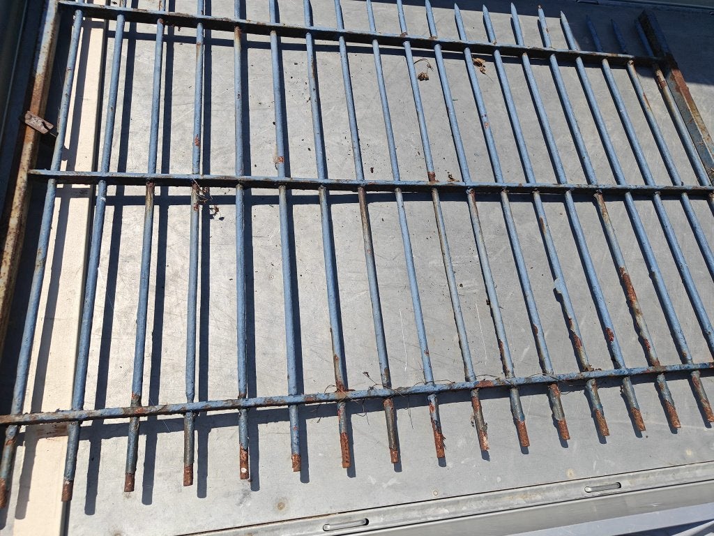 Metalen poort/hek, Tuin en Terras, Ophalen, Met poort, Gebruikt, Tuinhek