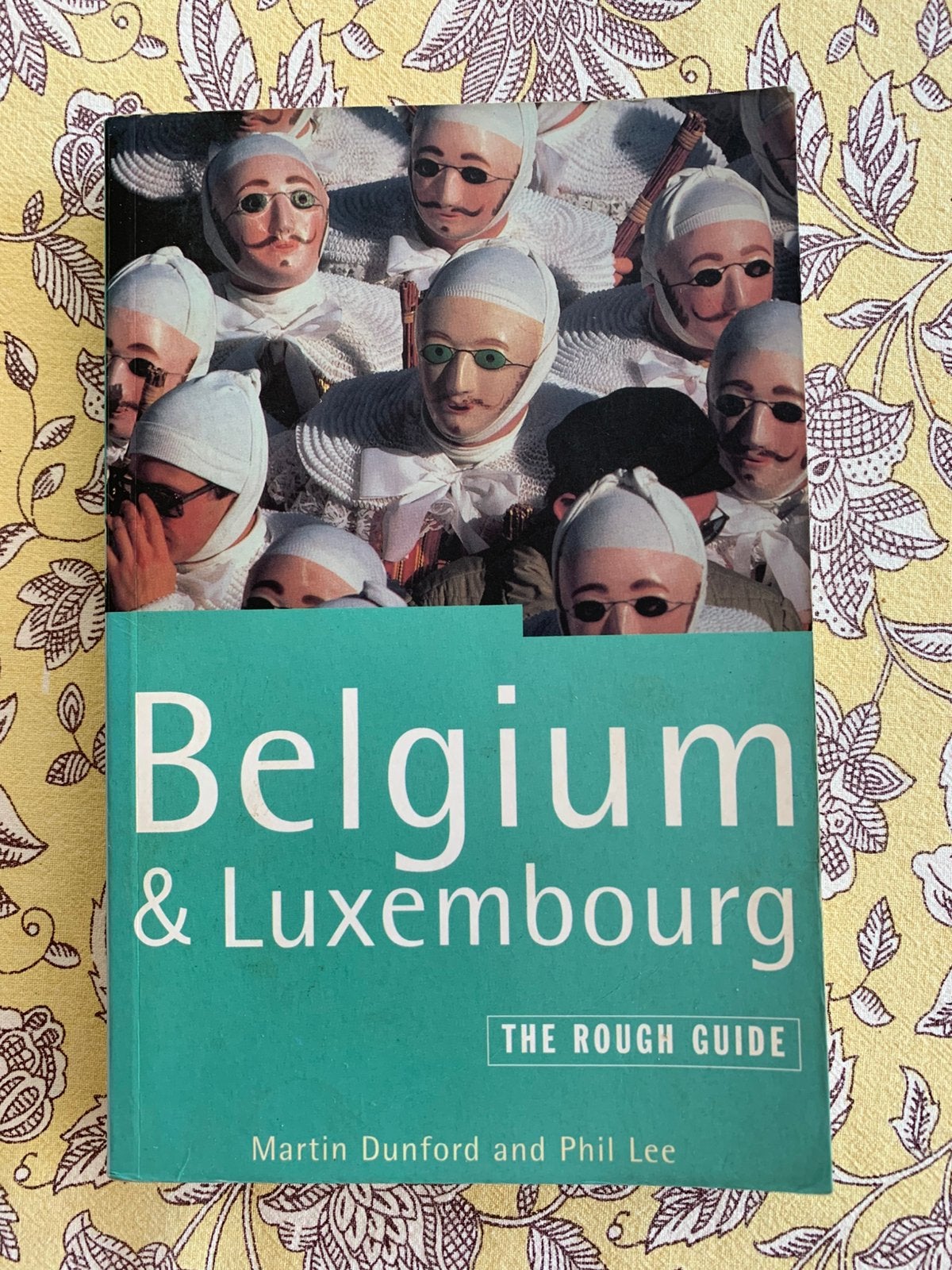 Belgique et Luxembourg : le guide approximatif, Livres, Enlèvement, Rough Guide