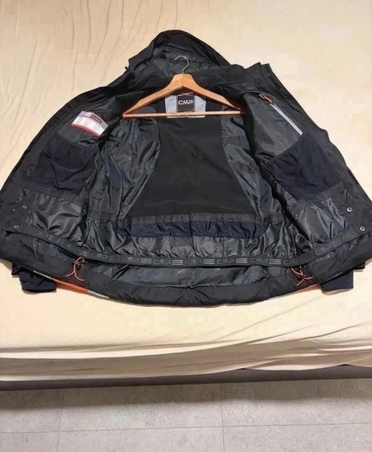 Ski- en snowboardjas, Blouson, Enlèvement, Taille 52/54 (L), Comme neuf