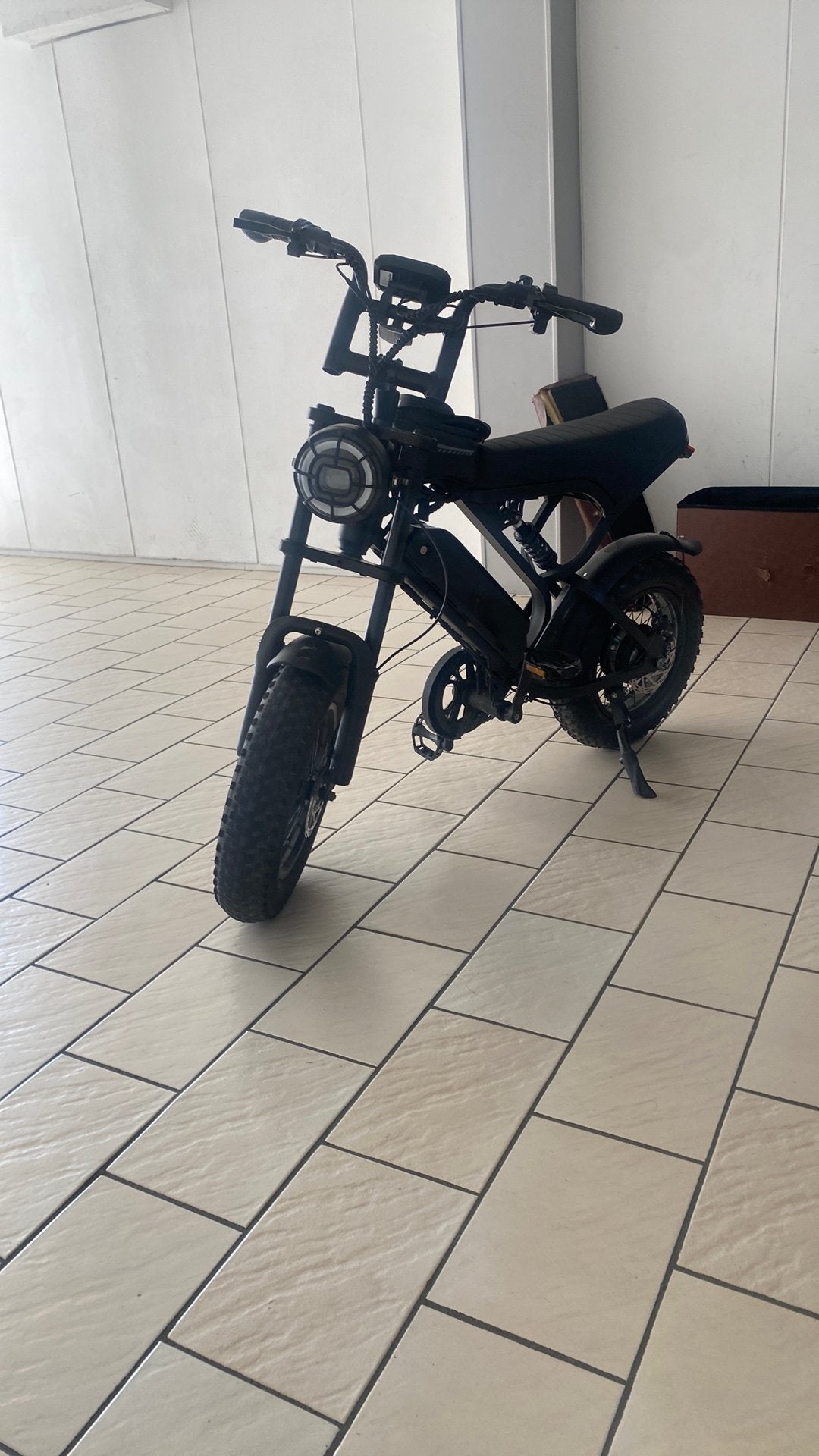 Fatbike v20 mini uitstekende staat met niewe achterrem+band, Ophalen, Zo goed als nieuw