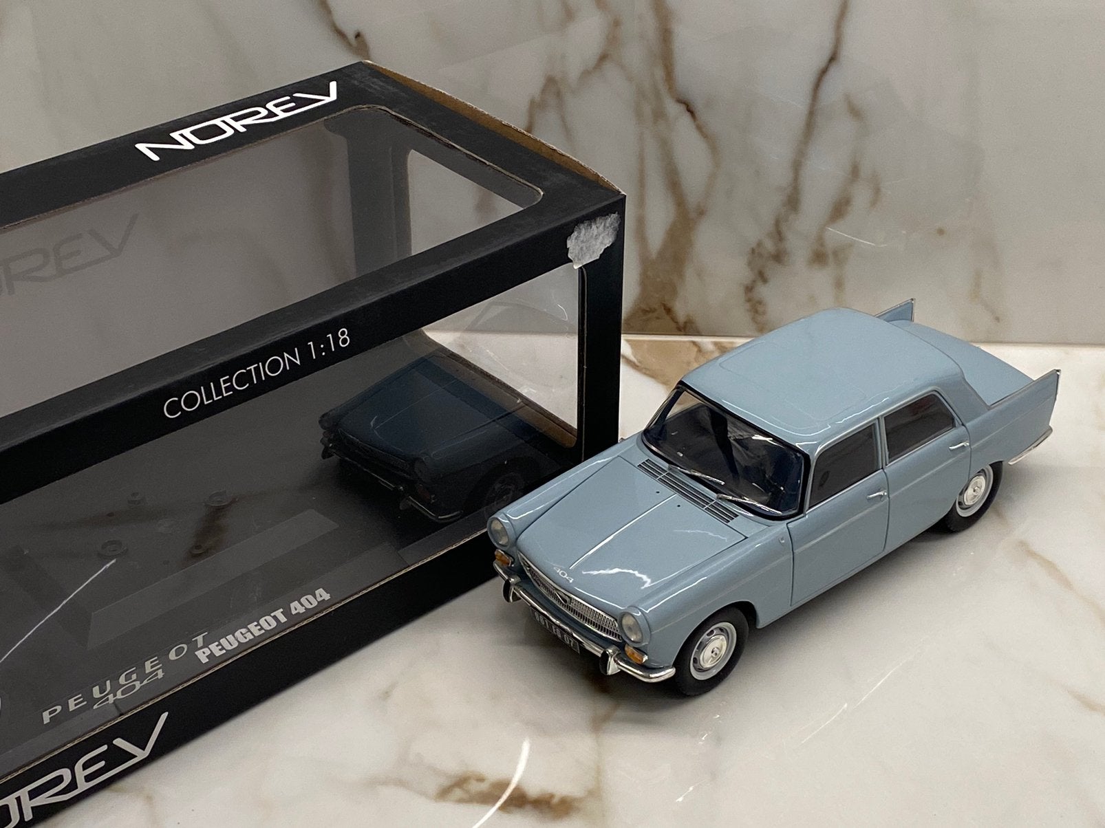 Norev Peugeot 404 - 1:18, Ophalen of Verzenden, Zo goed als nieuw, Auto, Norev