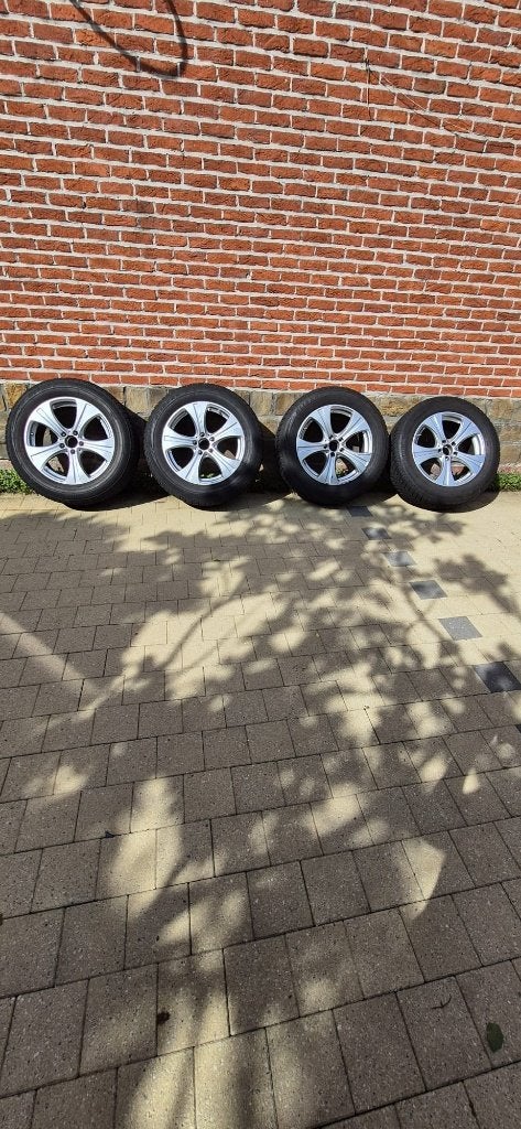 Kit hiver original pour Mercedes GLC, Pneus et Jantes, Pneus hiver, 18 pouces, Enlèvement