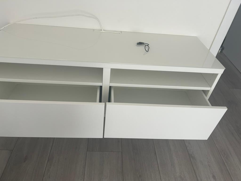 Urgent Unite de TV mural 100€, TV, Hi-fi & Vidéo, Télévisions, Enlèvement, Comme neuf
