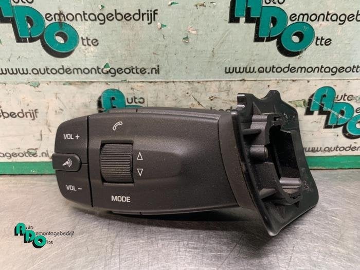 Radiobediening Stuur van een Seat Ibiza (Ibiza 08-), Gebruikt, -, -, Ophalen of Verzenden