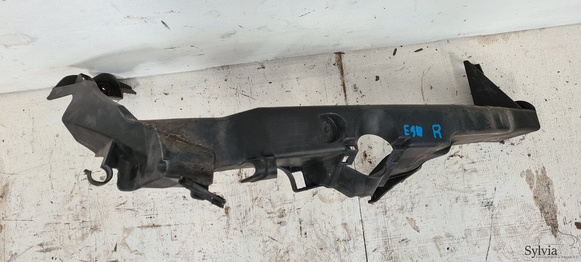 Koplamphouder rechts BMW 3 serie E90 E91 7116708, -, Utilisé, -, -