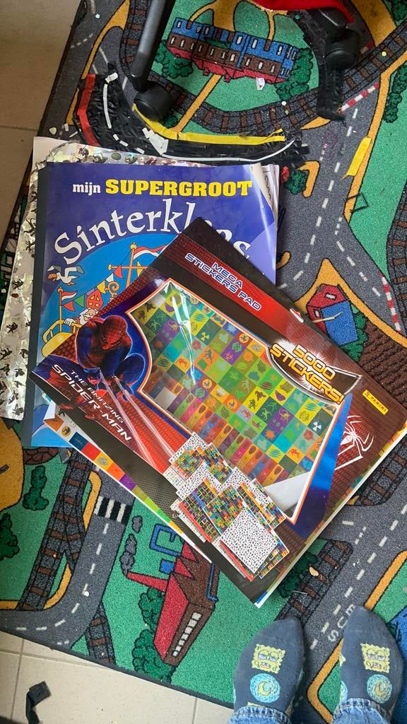 Grote boeken om in te kleuren / stickers GRATIS, Ophalen, Gebruikt