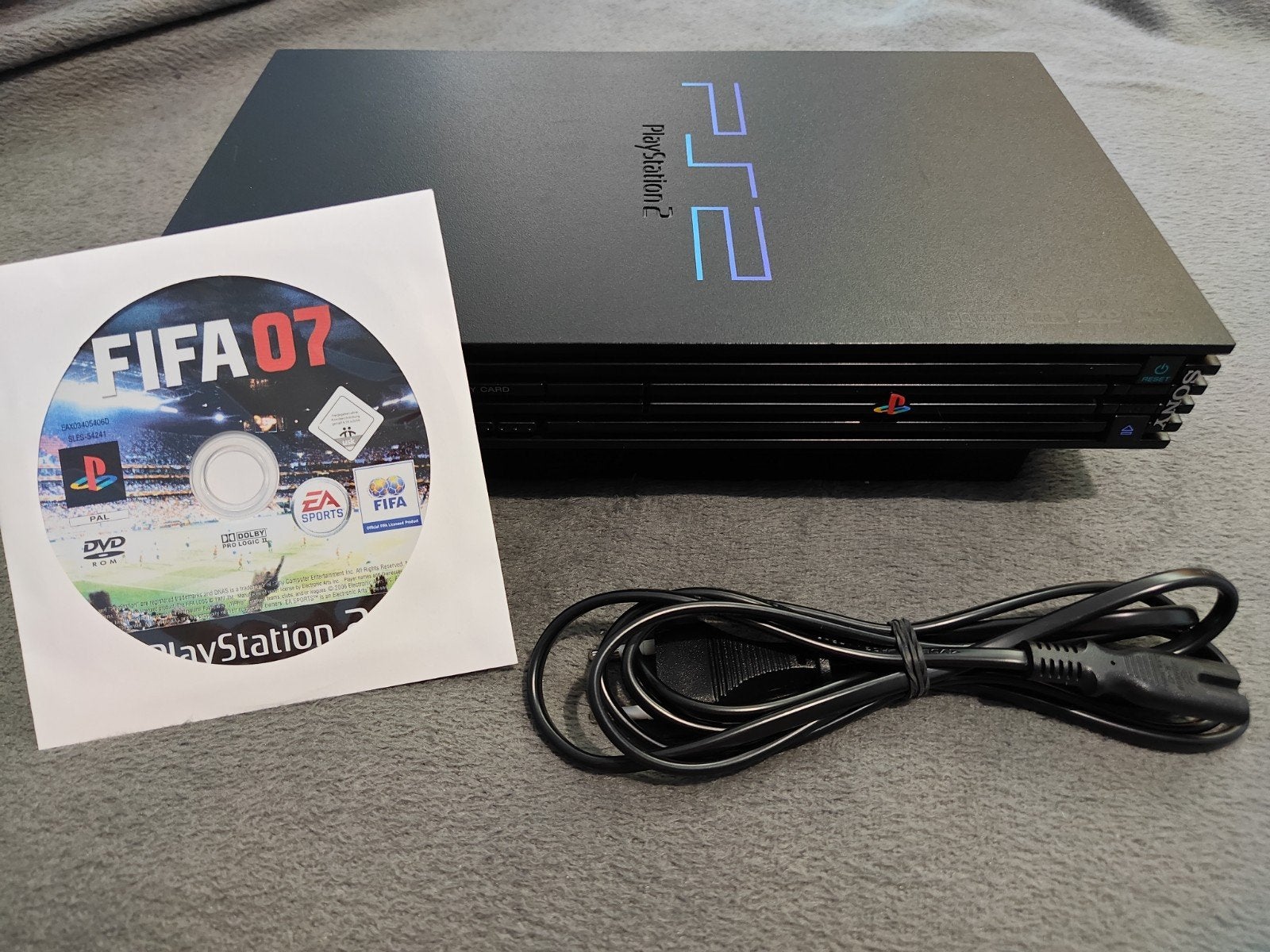 Sony PlayStation 2 Fat., Consoles de jeu & Jeux vidéo, Phat, Utilisé, Avec jeux, Noir