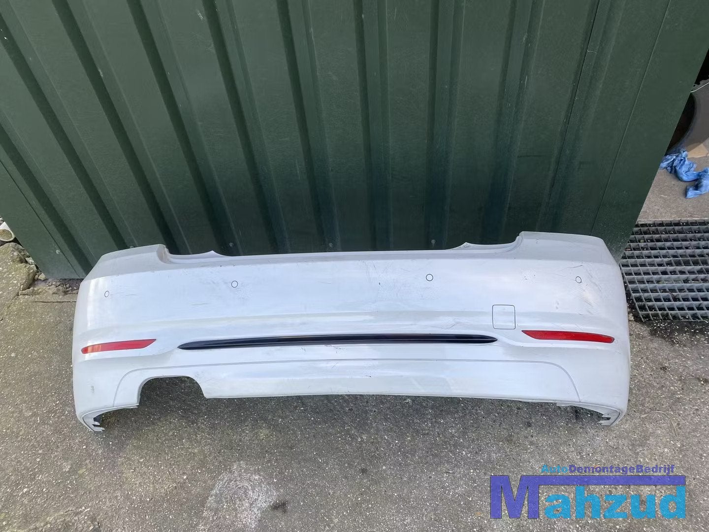 BMW F22 2 SERIE wit achterbumper, Auto-onderdelen, Petuelring 130
80788  Munich, DE, Gebruikt, Info@bmw.de, Achter