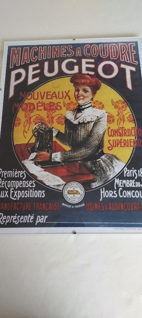 oude reklame Peugeot naaimachines, met glaskader, Verzenden, Zo goed als nieuw, Reclamebord