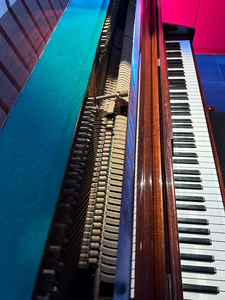 Piano, Musique & Instruments, Pianos, Brillant, Comme neuf, Brun, Enlèvement
