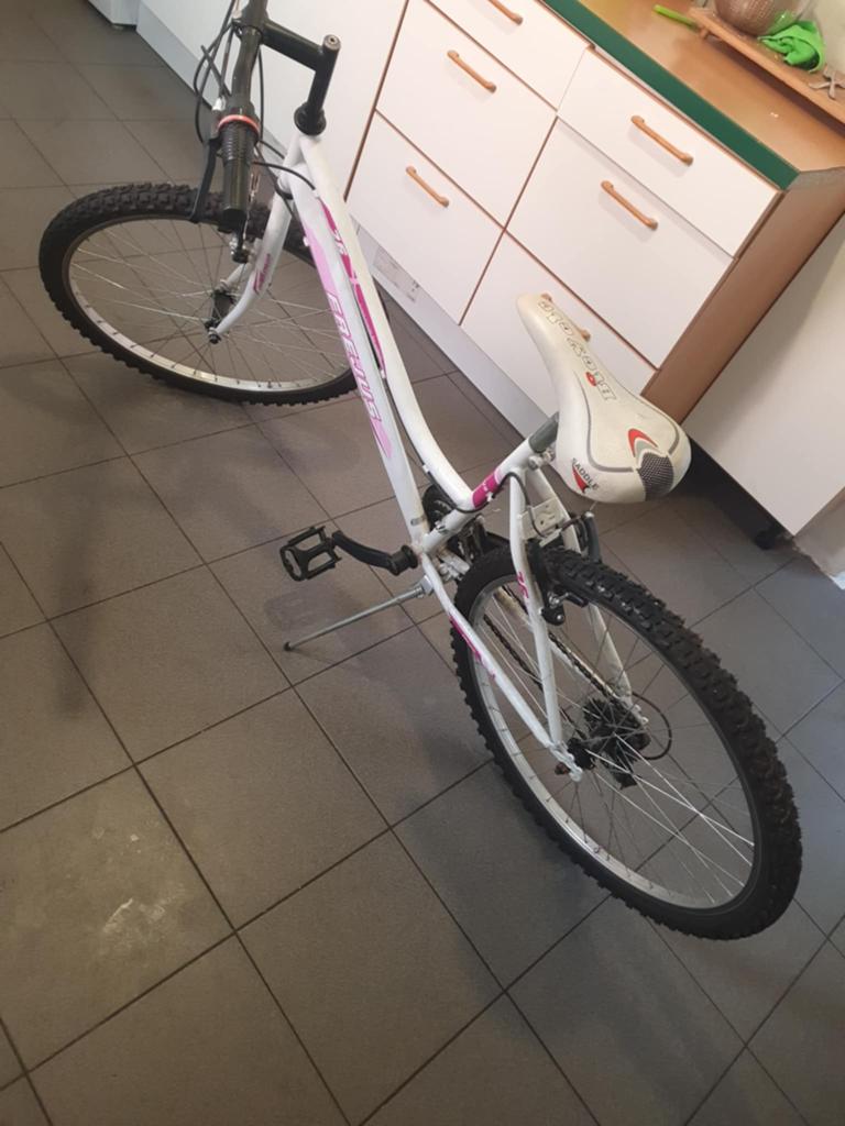 Velo, Enlèvement, Comme neuf