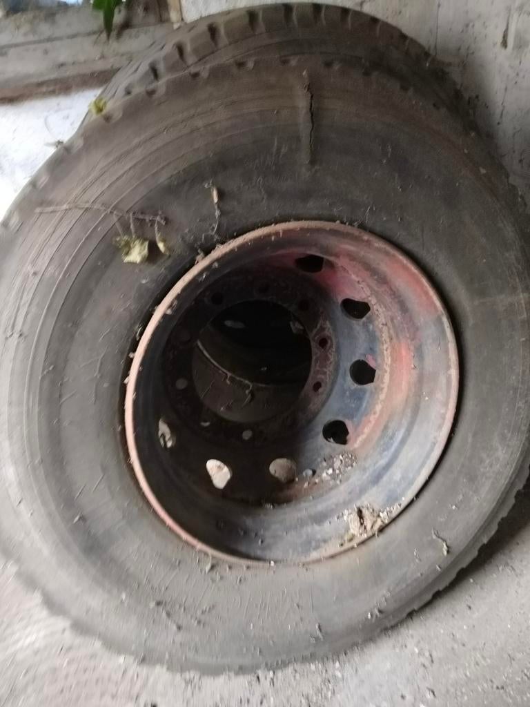 Camion banden/velgen 4 stuks, Ophalen