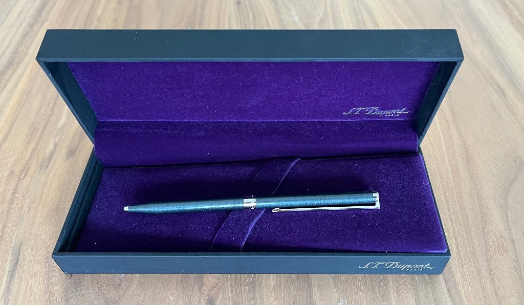 S.T. Dupont Classique balpen, Verzamelen, Pennenverzamelingen, Overige merken, Balpen, Met doosje, Ophalen of Verzenden
