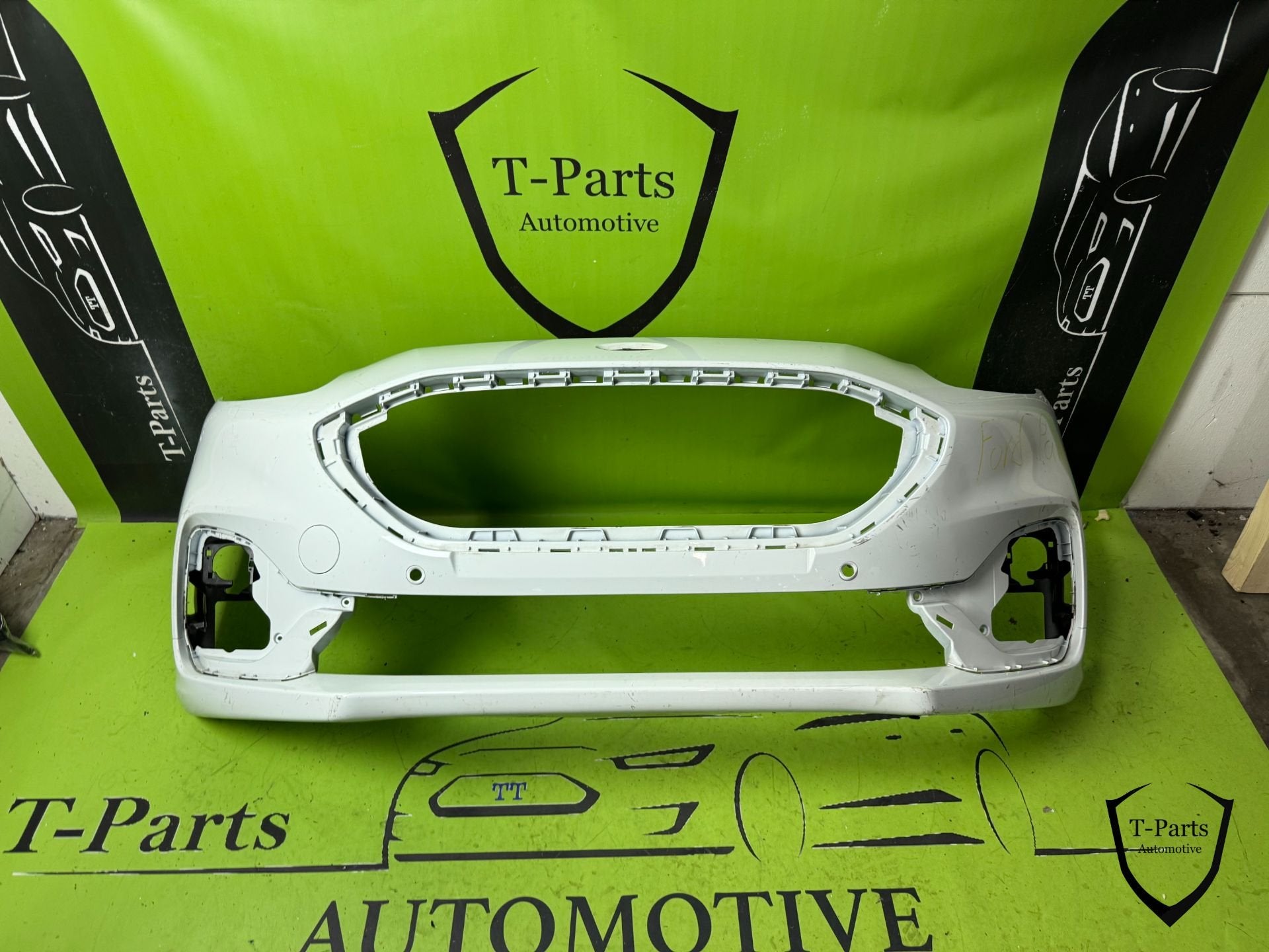 ford puma ST voorbumper 6x PDC bumper 2520501, Gebruikt, Info@ford.com, Ford, Bumper