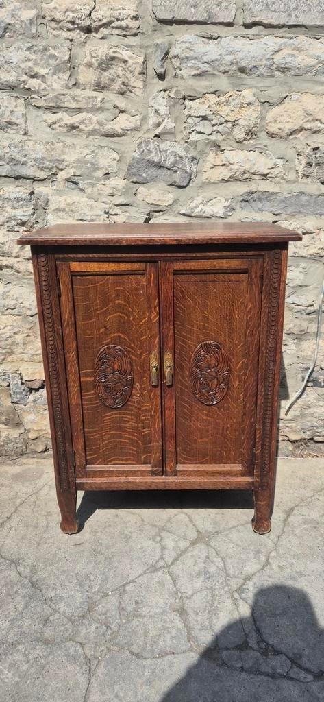 Te koop. Mooi klein bijzetmeubilair, Antiek en Kunst, Antiek | Meubels | Kasten