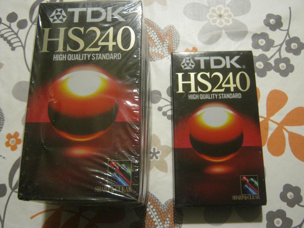 6 videocassete   TDK  HS 240, Informatique & Logiciels, Disques enregistrables, Neuf, Enlèvement ou Envoi, Réinscriptible, TDK